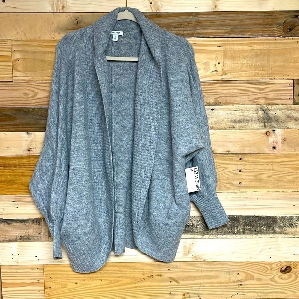 Nine West size small gray cocoon cardigan sweater with pockets